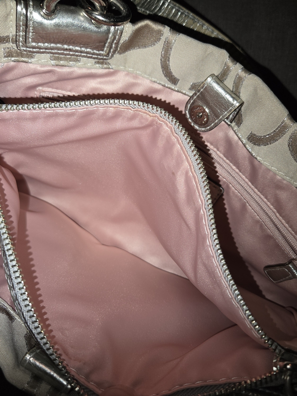 Coach Signature Canvas Tote Bag Beige & Silver Metallic Shoulder Purse - Picture 4 of 10